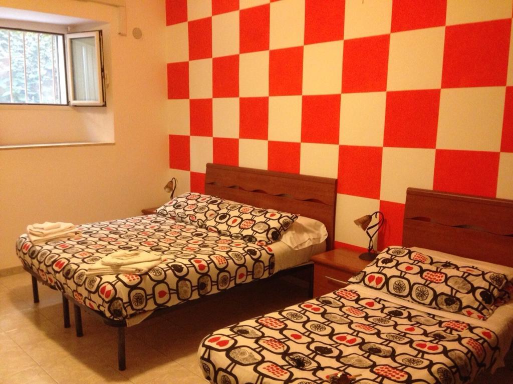 B & B Leonard Acqui Róma Szoba fotó