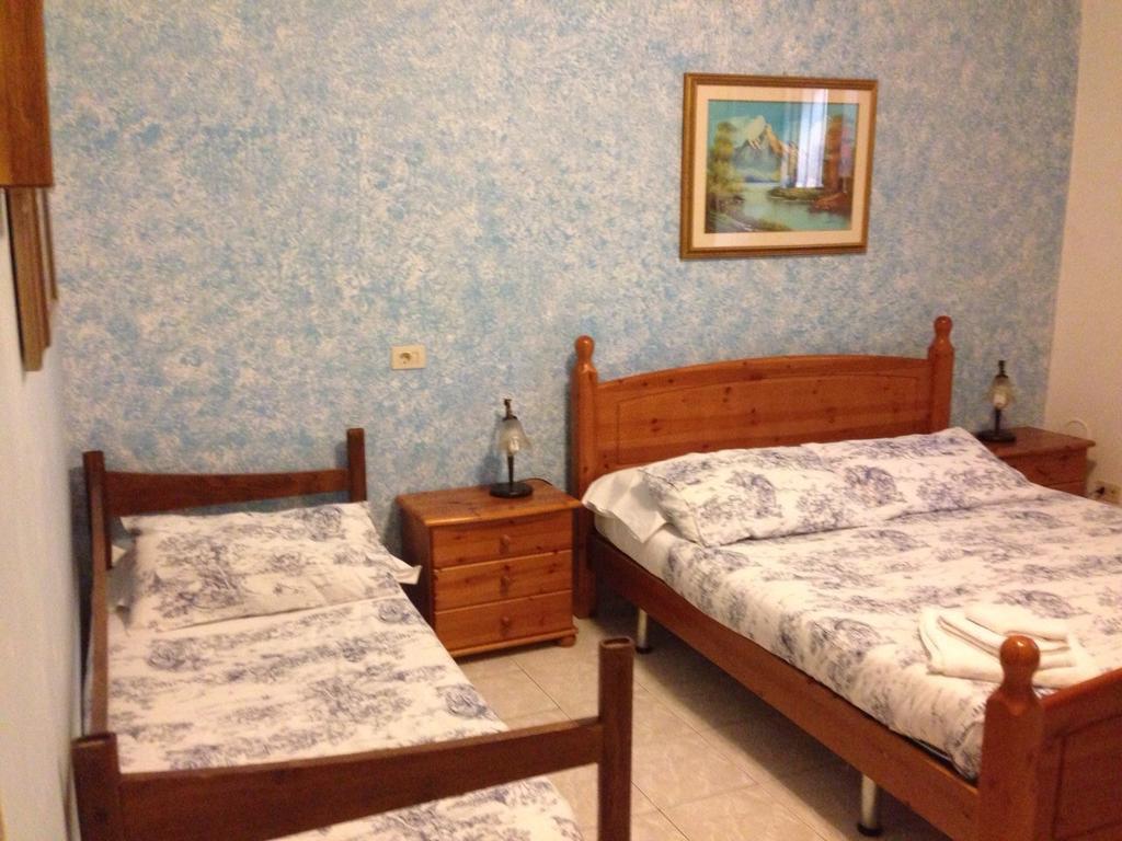 B & B Leonard Acqui Róma Szoba fotó